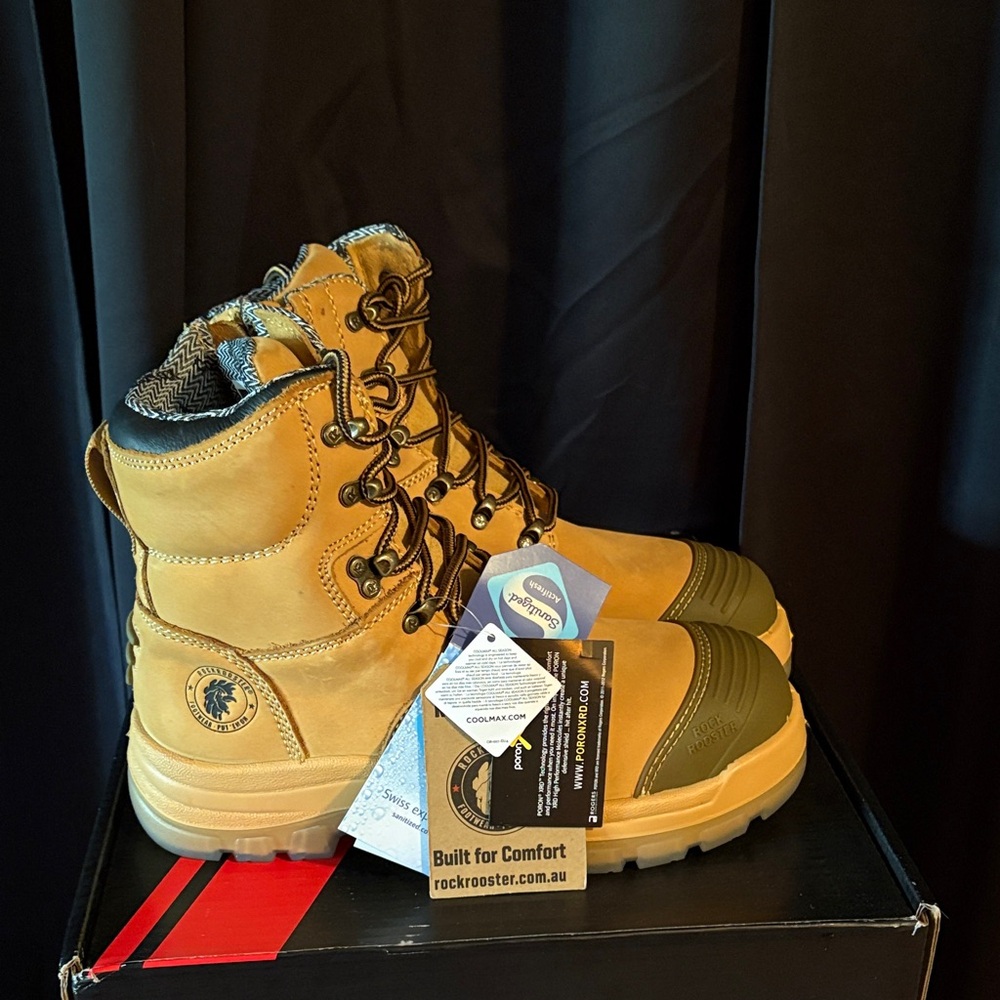 Men's Tan Boots